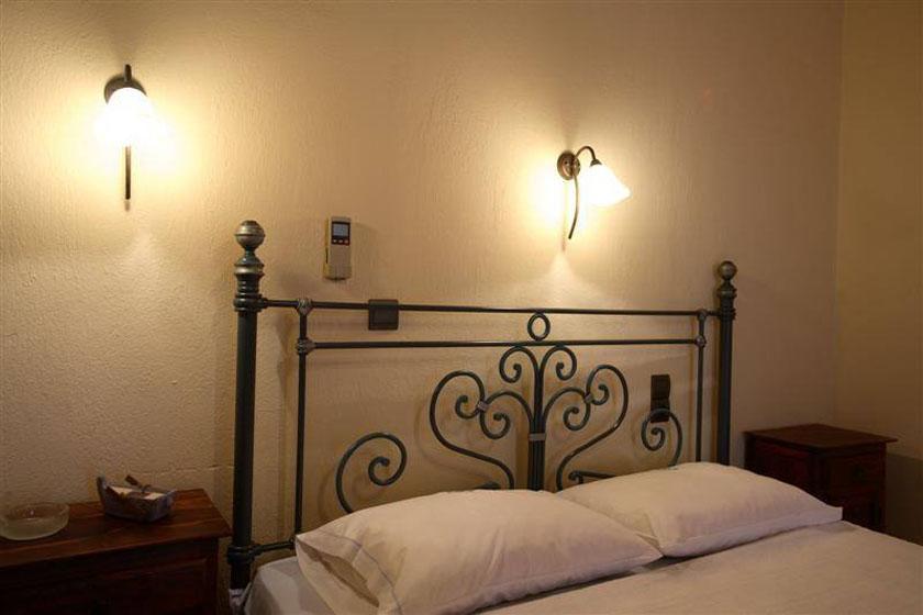 Mirsinia Apartments - Skopelos Лутраки Экстерьер фото