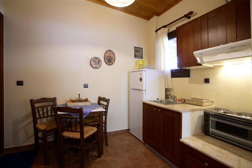 Mirsinia Apartments - Skopelos Лутраки Экстерьер фото