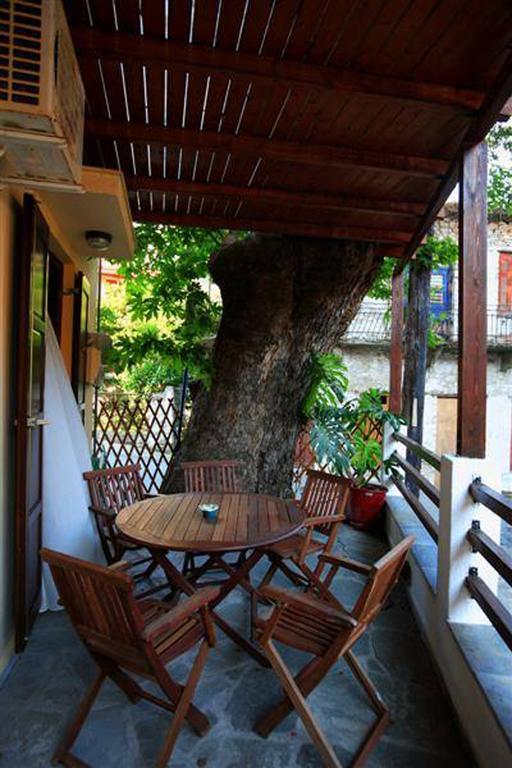 Mirsinia Apartments - Skopelos Лутраки Экстерьер фото