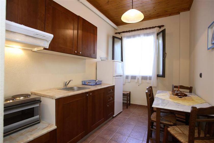 Mirsinia Apartments - Skopelos Лутраки Экстерьер фото