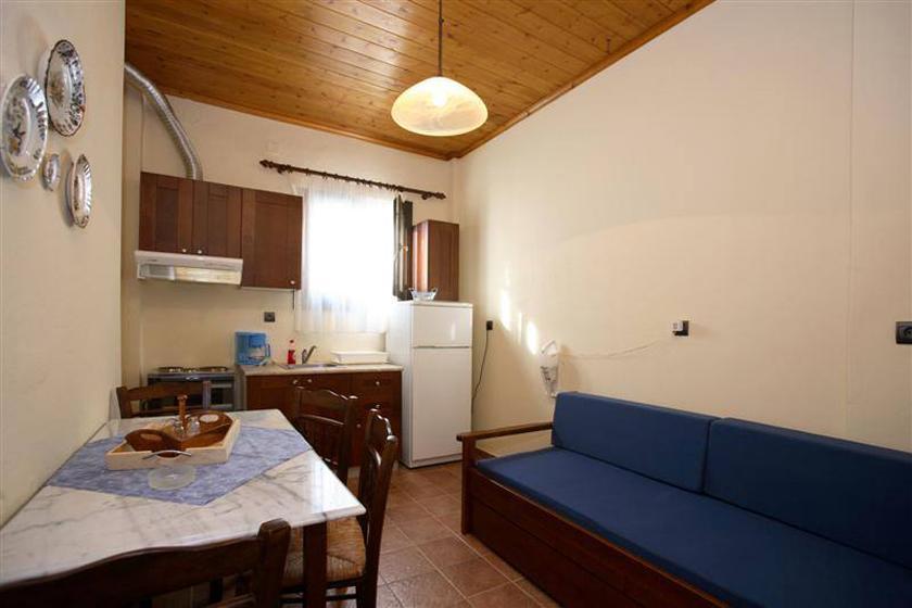Mirsinia Apartments - Skopelos Лутраки Экстерьер фото