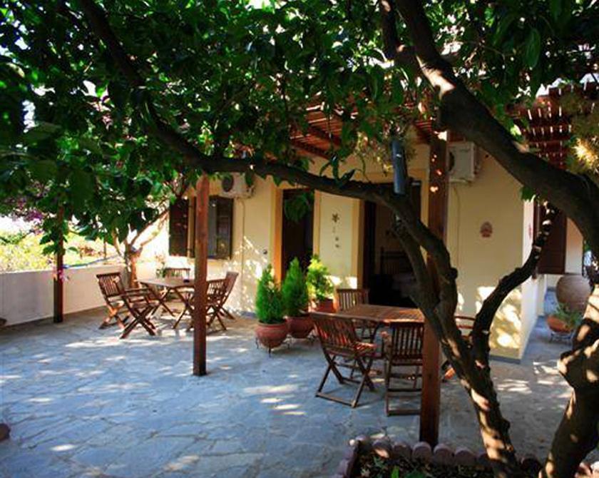 Mirsinia Apartments - Skopelos Лутраки Экстерьер фото